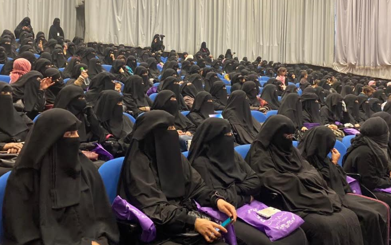 المرأه 1434ه جرى اختيار الشورى عام لعضوية مجلس في السعودية النساء يدخلن
